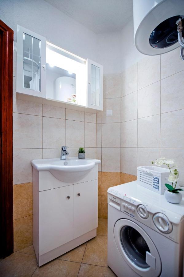 Guesthouse Ancient Stone Rovinj Exterior photo